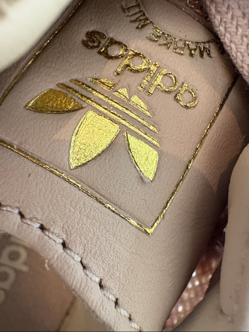 Adidas sambas tan and cream colored - Picture 3 of 5